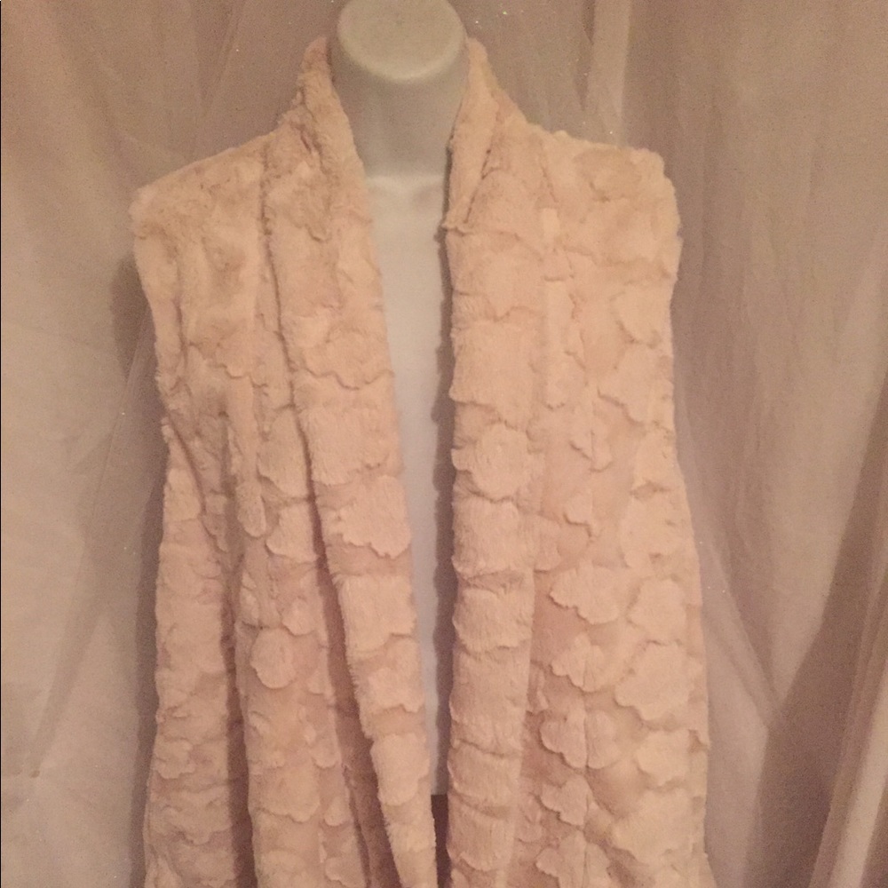 New Hi/ Low warm vest - Picture 1 of 5